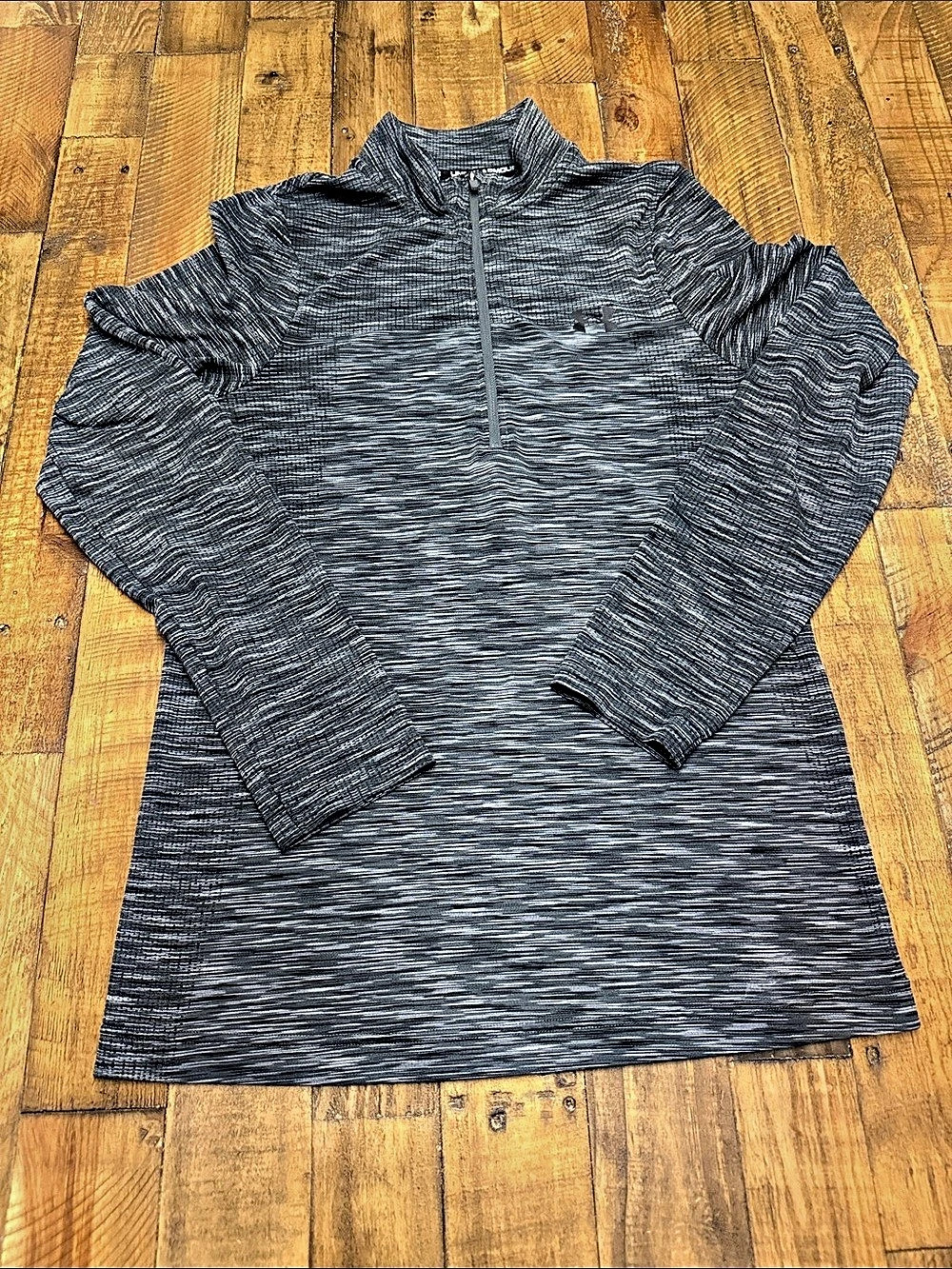 Under Armour Men's Gray & Black Half-Zip Size Medium